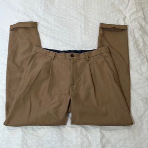 Zara pleated tan colored chinos - Size S